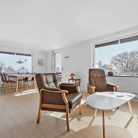 6785-allinge-tejnvej-92 Semesterbostad *