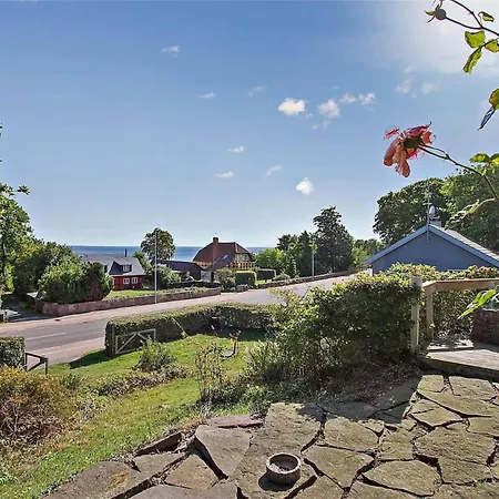 Semesterbostad 6785-allinge-tejnvej-92